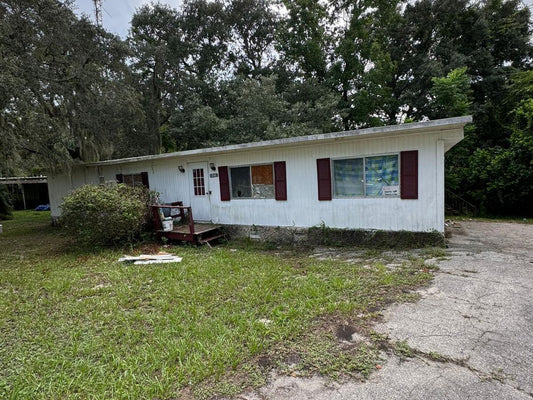 Investment Oportunity in Silver Springs, FL | 3 bd | 2 ba | 1,288 Sqft