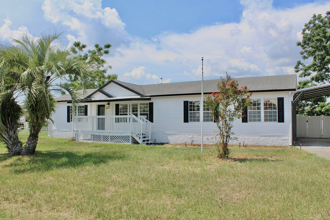 Investment Oportunity in Summerfield, FL 34491 | 3bd | 2ba | 1,644 SQFT