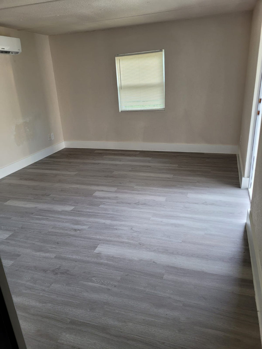 Home for Rent in Zephyrhills, FL 33541