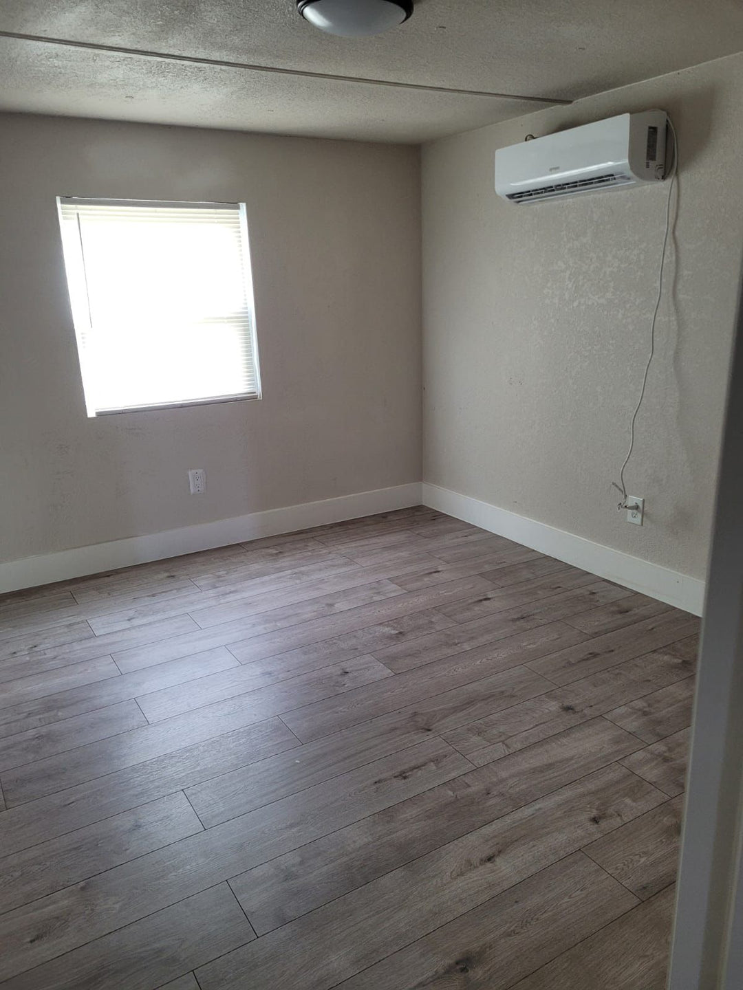 Home for Rent in Zephyrhills, FL 33541