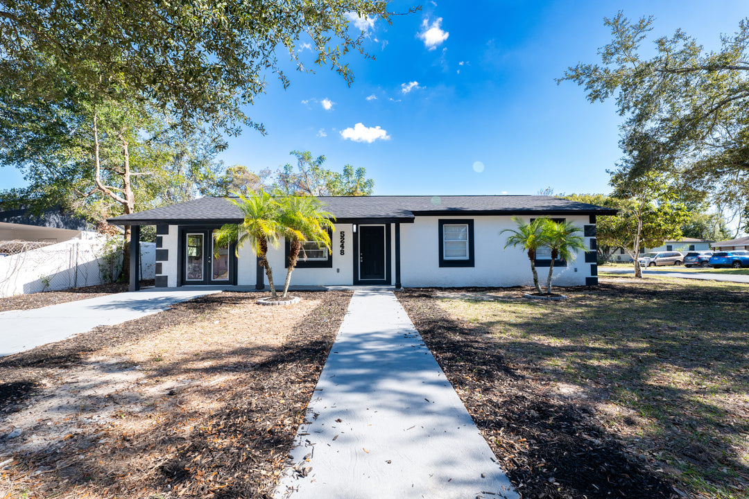 Single Family / Zephyrhills