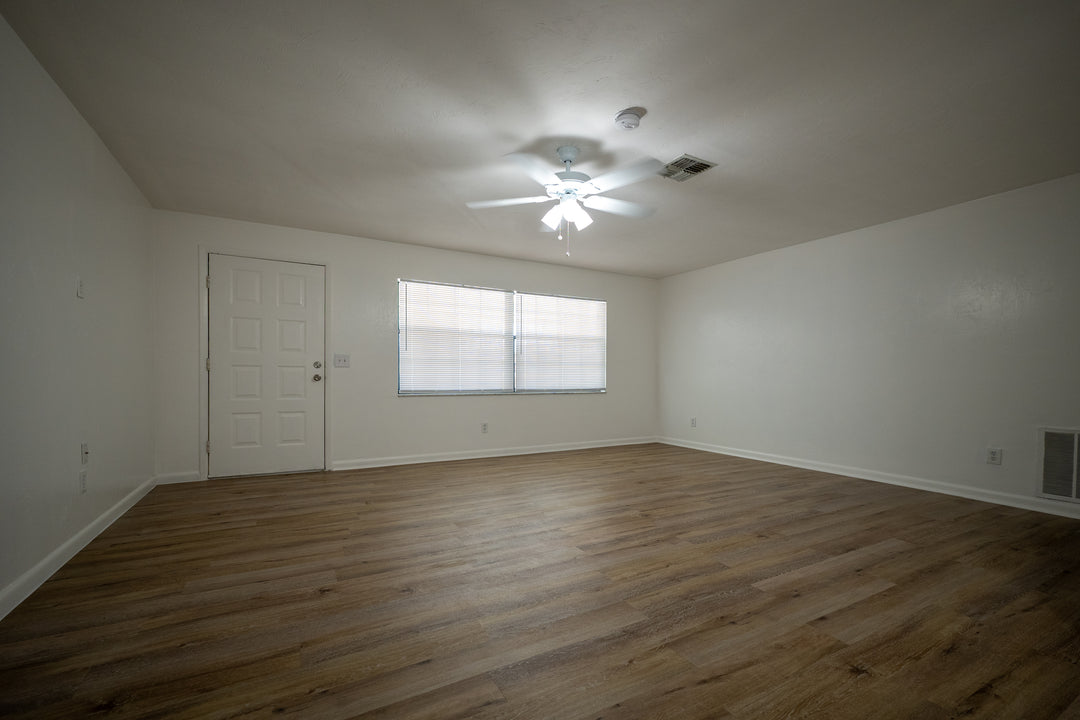 Home for Rent in Beverly Hills, FL 34465