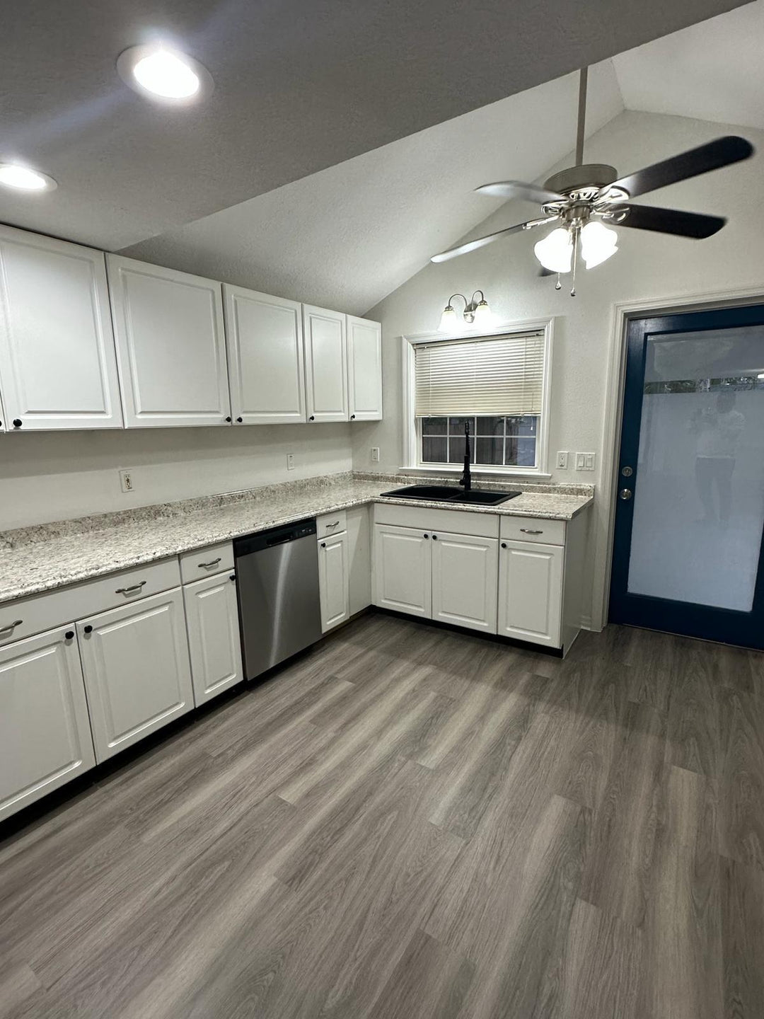 Home for Rent in Zephyrhills, FL 33541