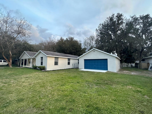 Home for Rent in Zephyrhills, FL 33541